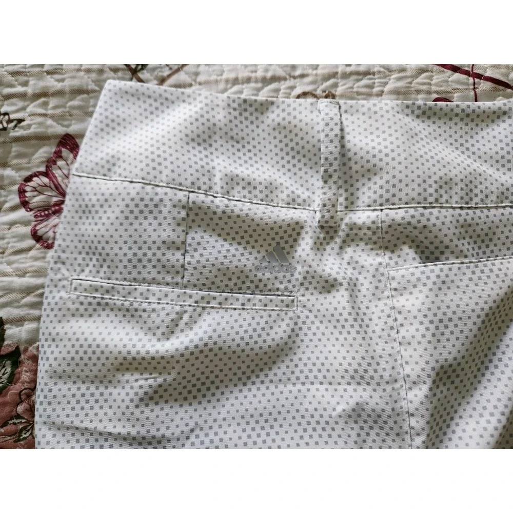 Adidas Women's Golf  Polka Dot shorts Size‎ 12  White Gray Pockets